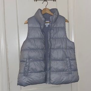 Gray puffer vest. Size Large. Never worn.